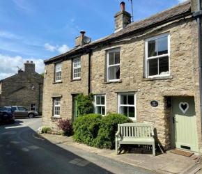 The Roost - Askrigg 18th Century Cottage